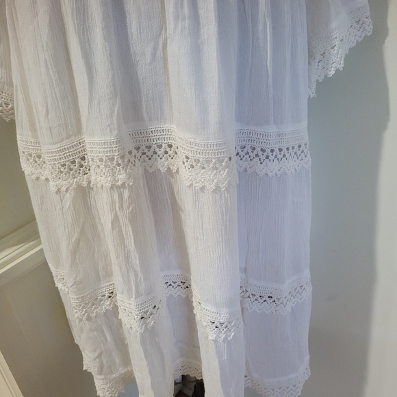 Cute Options White Lace Trim Midi Dress V- Neck  Large - Picture 3 of 14
